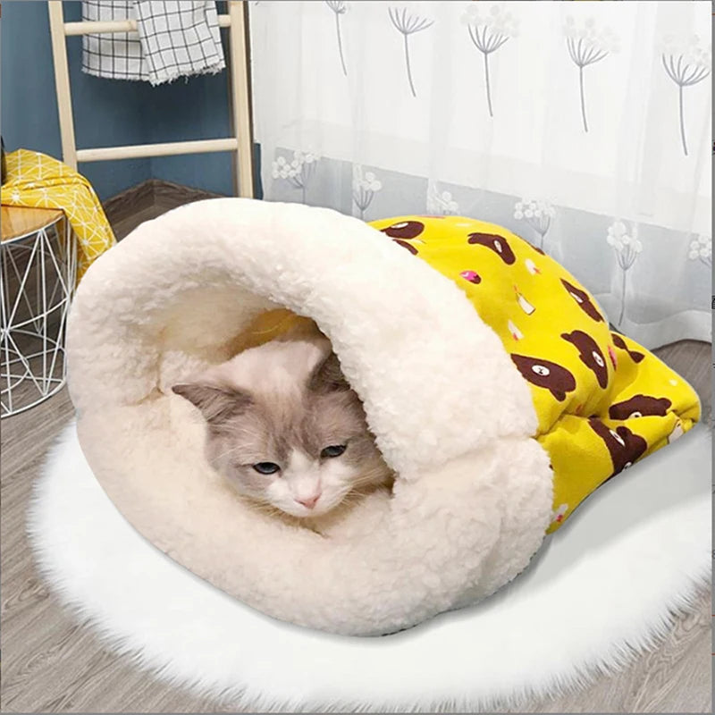 Warm Closed Cat Bed – Cozy Wool Sleeping Bag, Ideal for Autumn and Winter