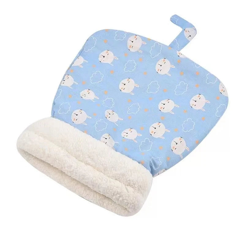 Warm Closed Cat Bed – Cozy Wool Sleeping Bag, Ideal for Autumn and Winter