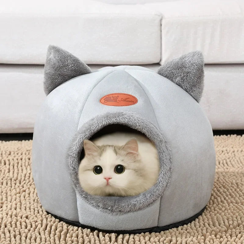 Winter Cat Bed – Cozy and Comfortable Nest with Inner Mat and Cave for Small and Medium Cats