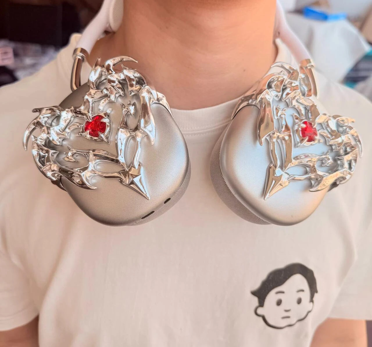 Custodia AirPods Max Originale – Cover 3D Space Alien in Resina | Protezione Premium & Design Unico