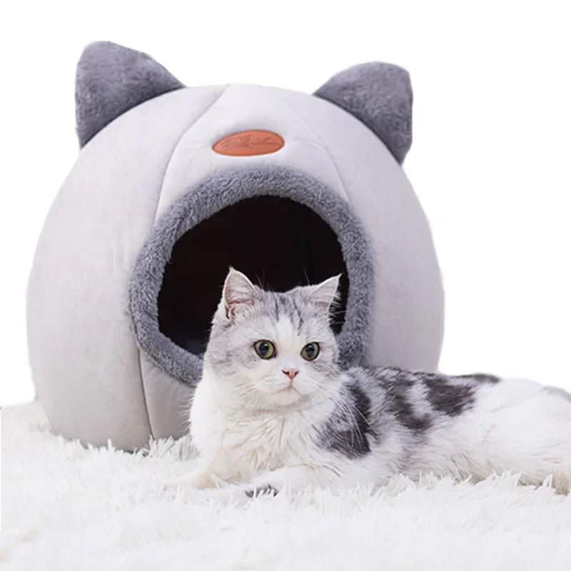 Winter Cat Bed – Cozy and Comfortable Nest with Inner Mat and Cave for Small and Medium Cats