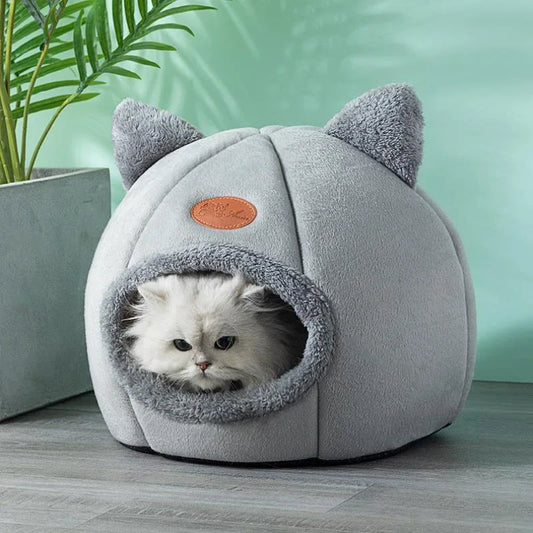 Winter Cat Bed – Cozy and Comfortable Nest with Inner Mat and Cave for Small and Medium Cats