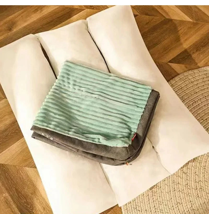 Warm Winter Dog Bed – Soft Corduroy Mat, Washable and Detachable, for Small, Medium, and Large Dogs