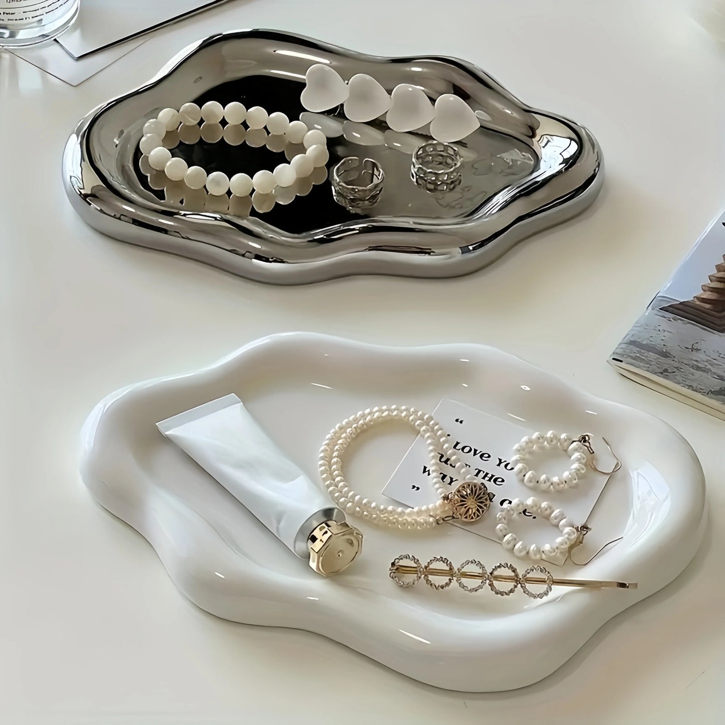 Lightweight plastic trays – Photo props, storage plate for jewelry and luxury ornaments